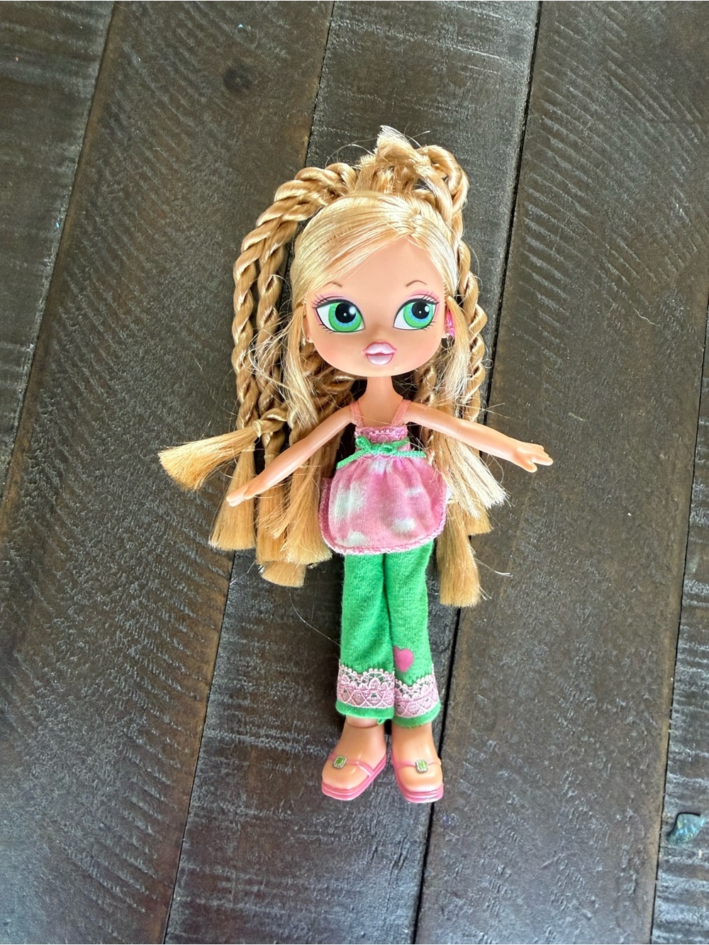 Bratz Sleepover Cloe 2007 Doll in Pink and Green Outfit 7”